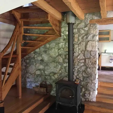 Chalet Authentique Maison Savoyarde